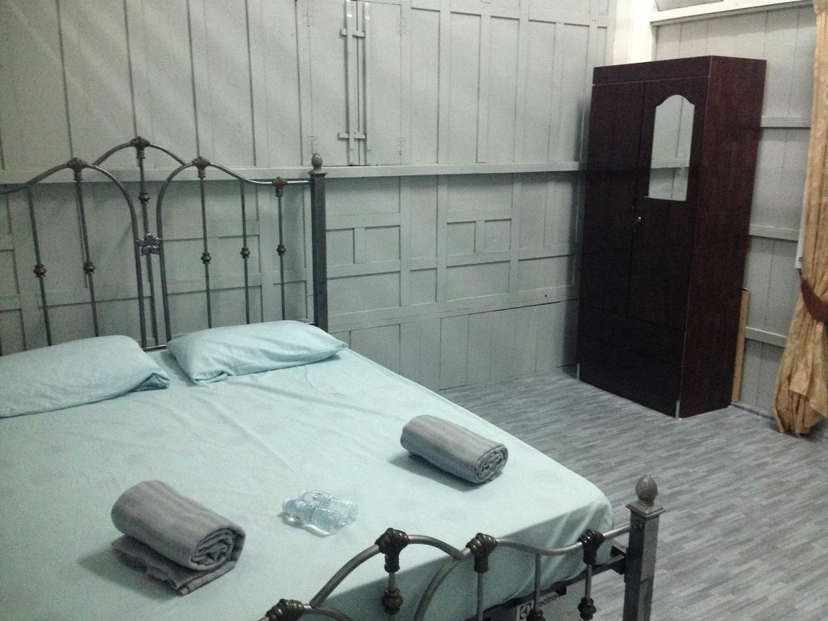 Ila Homestay Kuala Besut Jetty Buitenkant foto