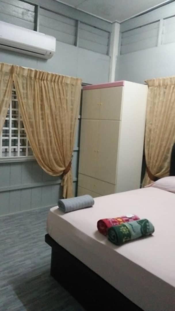 Ila Homestay Kuala Besut Jetty Buitenkant foto